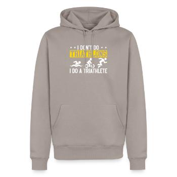 Triathlon Athlet Triathlet Schwimmen Radfahren Laufen - Männer Premium Bio Hoodie - Taupe - Vorne - Nico (187cm)