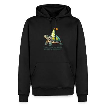 Partyschildkröte: Genieße mein Alter! - Männer Premium Bio Hoodie - Schwarz - Vorne - Nico (187cm)