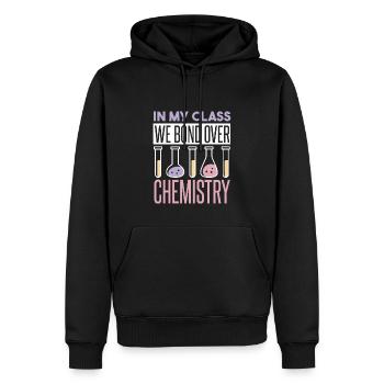 In meiner Klasse verbinden wir uns über Chemie - Männer Premium Bio Hoodie - Schwarz - Vorne - Nico (187cm)