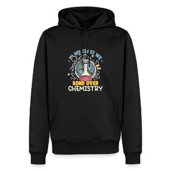 In meiner Klasse verbinden wir uns über Chemie - Männer Premium Bio Hoodie - Schwarz - Vorne - Nico (187cm)