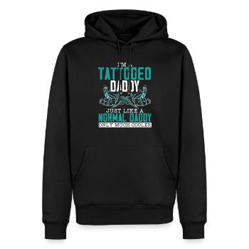 Ich bin ein tätowierter Papa Vaterschaft Bester Vater aller Zeiten - Männer Premium Bio Hoodie - Schwarz - Vorne - Nico (187cm)