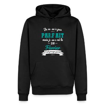 Anniversaire - Pas parfait mais né le 28 Février - Sweat à capuche Premium bio Homme - noir - Devant - Nico (187cm)