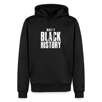 Built by Black History - Männer Premium Bio Hoodie - Schwarz - Vorne - Nico (187cm)