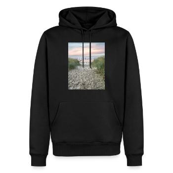 Feel free as the Ocean - Männer Premium Bio Hoodie - Schwarz - Vorne - Nico (187cm)