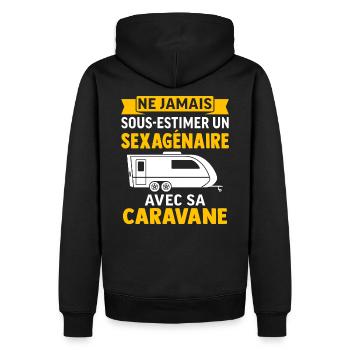 un sexagénaire avec sa caravane - Sweat à capuche Premium bio Homme - noir - Dos - Nico (187cm)