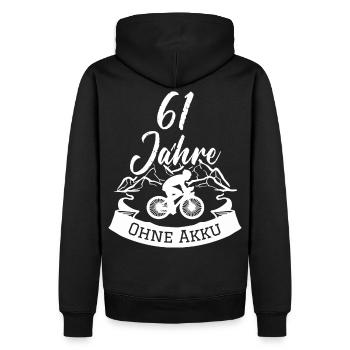 61 Jahre ohne Akku - Männer Premium Bio Hoodie - Schwarz - Hinten - Nico (187cm)