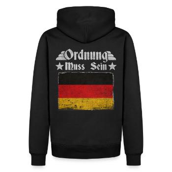 Ordnung muss sein – Deutschland Retro Flagge - Männer Premium Bio Hoodie - Schwarz - Hinten - Nico (187cm)