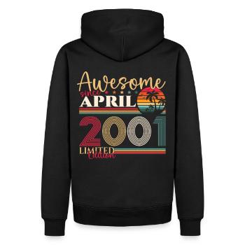 22. Geburtstag Mann April Jahrgang 2001 Awesome - Männer Premium Bio Hoodie - Schwarz - Hinten - Nico (187cm)