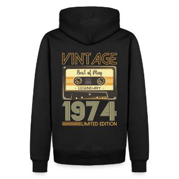49 Birthday Man Woman Cassette Mai 1974 - Sweat à capuche Premium bio Homme - noir - Dos - Nico (187cm)