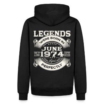 49ème Anniversaire Homme Original Juin Vintage 1974 - Sweat à capuche Premium bio Homme - noir - Dos - Nico (187cm)