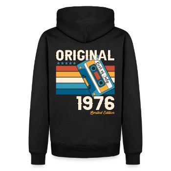 47. Geburtstag Mann Juli Jahrgang 1976 Kassette - Männer Premium Bio Hoodie - Schwarz - Hinten - Nico (187cm)