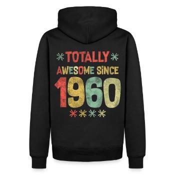 1960 - Happy Birthday - Totally Awesome seit 1960 - Männer Premium Bio Hoodie - Schwarz - Hinten - Nico (187cm)