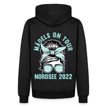Mädels on Tour Nordsee 2022 - Männer Premium Bio Hoodie - Schwarz - Hinten - Nico (187cm)