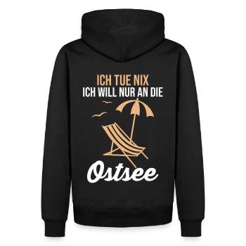 Ich tue nix ich will nur an die Ostsee - Männer Premium Bio Hoodie - Schwarz - Hinten - Nico (187cm)