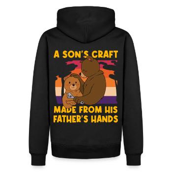 Das Handwerk eines Sohnes aus den Händen seines Vaters - Männer Premium Bio Hoodie - Schwarz - Hinten - Nico (187cm)