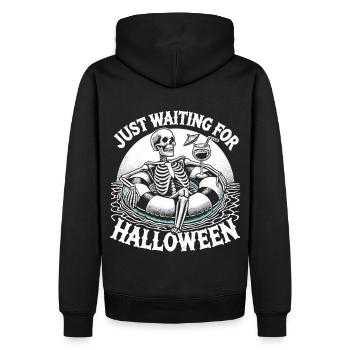 Relaxed Skelett Halloween wartet auf Halloween - Männer Premium Bio Hoodie - Schwarz - Hinten - Nico (187cm)