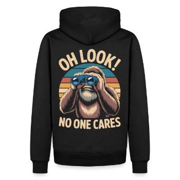 Sarkastischer Bigfoot - Niemand interessiert’s - Männer Premium Bio Hoodie - Schwarz - Hinten - Nico (187cm)