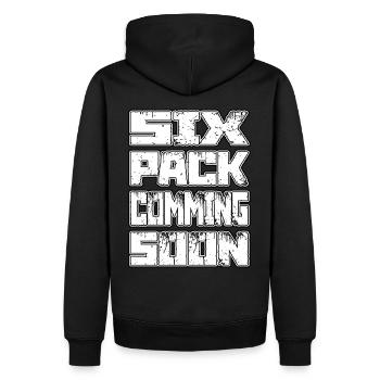 SIX PACK COMMIMG SOON Training GYM Geschenk - Männer Premium Bio Hoodie - Schwarz - Hinten - Nico (187cm)