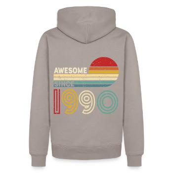 1990 Geschenk Geburtstag Jahrgang Spruch - Männer Premium Bio Hoodie - Taupe - Hinten - Nico (187cm)