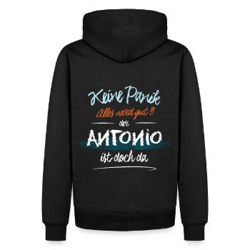 Antonio - Keine Panik. Alles wird gut - Männer Premium Bio Hoodie - Schwarz - Hinten - Nico (187cm)
