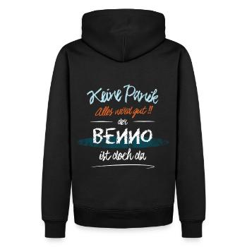 Benno - Keine Panik. Alles wird gut - Männer Premium Bio Hoodie - Schwarz - Hinten - Nico (187cm)