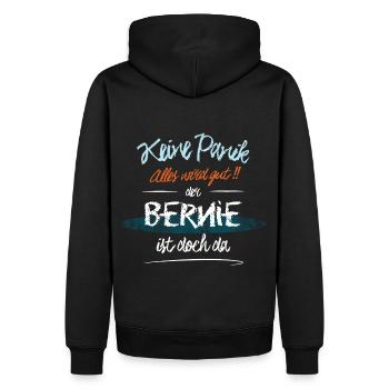 Bernie - Keine Panik. Alles wird gut - Männer Premium Bio Hoodie - Schwarz - Hinten - Nico (187cm)