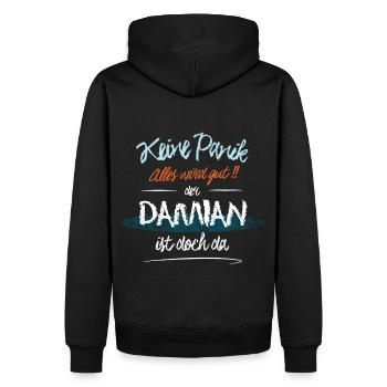 Damian - Keine Panik. Alles wird gut - Männer Premium Bio Hoodie - Schwarz - Hinten - Nico (187cm)