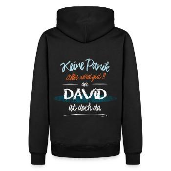 David - Keine Panik. Alles wird gut - Männer Premium Bio Hoodie - Schwarz - Hinten - Nico (187cm)