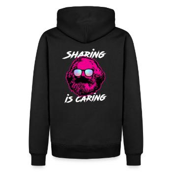 Karl Marx - Sharing is Caring, Parody, Lustig - Männer Premium Bio Hoodie - Schwarz - Hinten - Nico (187cm)