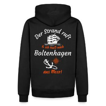 Boltenhagen-Der Strand ruft und ich muss ans Meer - Männer Premium Bio Hoodie - Schwarz - Hinten - Nico (187cm)
