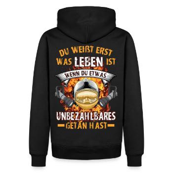 FW - Unbezahlbares getan - Männer Premium Bio Hoodie - Schwarz - Hinten - Nico (187cm)