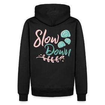Slow Down - Männer Premium Bio Hoodie - Schwarz - Hinten - Nico (187cm)