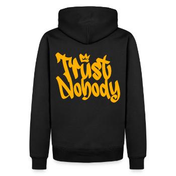 HipHop Graffiti "Vertraue niemandem" Streetwear - Männer Premium Bio Hoodie - Schwarz - Hinten - Nico (187cm)