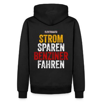 Strom sparen Verbrenner Benziner fahren Tuning Fun - Männer Premium Bio Hoodie - Schwarz - Hinten - Nico (187cm)