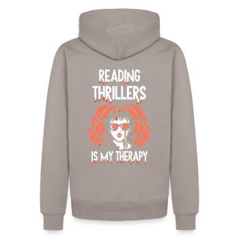 Reading Thrillers Is My Therapy - Männer Premium Bio Hoodie - Taupe - Hinten - Nico (187cm)