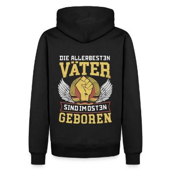 DIE ALLERBESTEN VÄTER SIND IM OSTEN GEBOREN DDR - Männer Premium Bio Hoodie - Schwarz - Hinten - Nico (187cm)