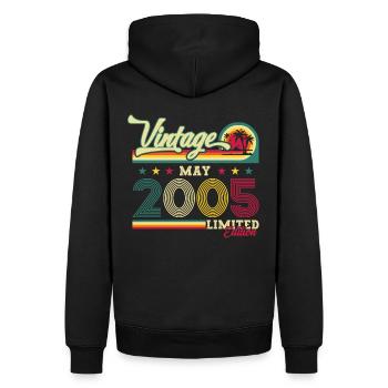Original Juni 2005 Jahrgang 2005 19. Geburtstag 05 - Männer Premium Bio Hoodie - Schwarz - Hinten - Nico (187cm)