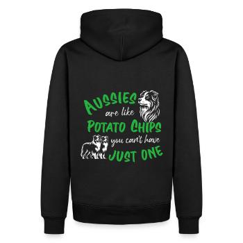 Aussies are like Potato Chips - green - Men’s Premium Organic Hoodie - black - Back - Nico (187cm)