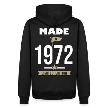 MADE IN 1972 geboren 1972 Jubiläum 50 Jahre - Männer Premium Bio Hoodie - Schwarz - Hinten - Nico (187cm)