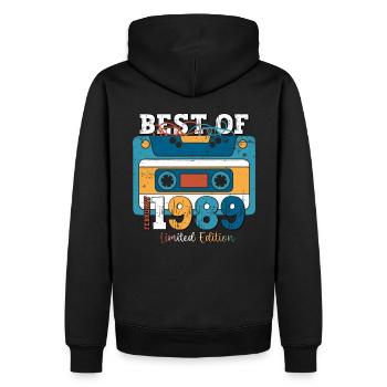 35e anniversaire Cassette février Vintage 1989 - Sweat à capuche Premium bio Homme - noir - Dos - Nico (187cm)