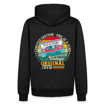 50th Birthday Retro Cassette Best of Octobre 1973 - Sweat à capuche Premium bio Homme - noir - Dos - Nico (187cm)