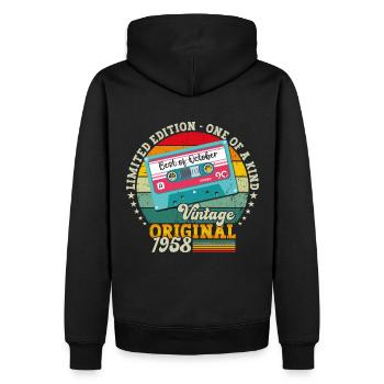 65. Geburtstag Kassette Best of Oktober 1958 - Männer Premium Bio Hoodie - Schwarz - Hinten - Nico (187cm)