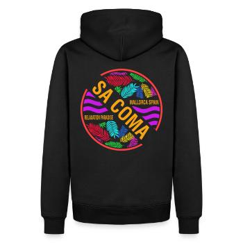 Sa Coma Mallorca Spanien Balearen Urlaub - Männer Premium Bio Hoodie - Schwarz - Hinten - Nico (187cm)