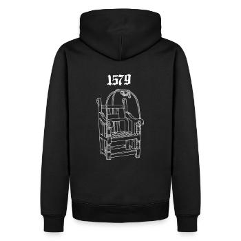 Hexe 1579 Dunking Chair Tee - Männer Premium Bio Hoodie - Schwarz - Hinten - Nico (187cm)