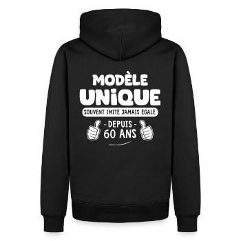 anniversaire 60 ans modèle unique depuis 60 ans - Sweat à capuche Premium bio Homme - noir - Dos - Nico (187cm)