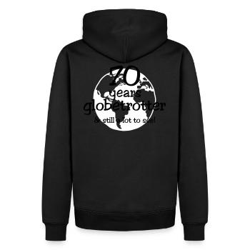 70 years globetrotter & still a lot to see ! - Sweat à capuche Premium bio Homme - noir - Dos - Nico (187cm)