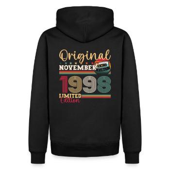 25. Geburtstag November Jahrgang 1998 Kassette - Männer Premium Bio Hoodie - Schwarz - Hinten - Nico (187cm)