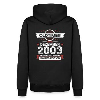 20. Geburtstag Oldtimer Dezember Jahrgang 2003 - Männer Premium Bio Hoodie - Schwarz - Hinten - Nico (187cm)