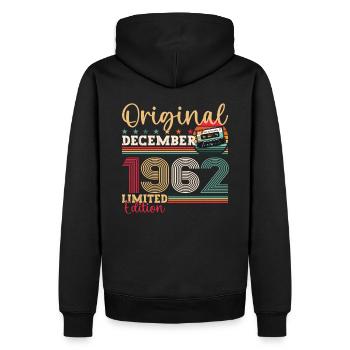 61. Geburtstag Kassette Dezember Jahrgang 1962 - Männer Premium Bio Hoodie - Schwarz - Hinten - Nico (187cm)