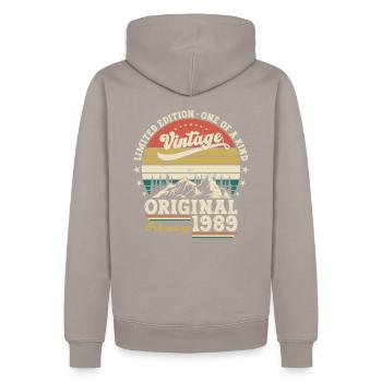 35e anniversaire Original Février Né 1989 - Sweat à capuche Premium bio Homme - taupe - Dos - Nico (187cm)